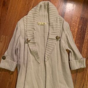 Tan 3/4 sleeve fly away sweater